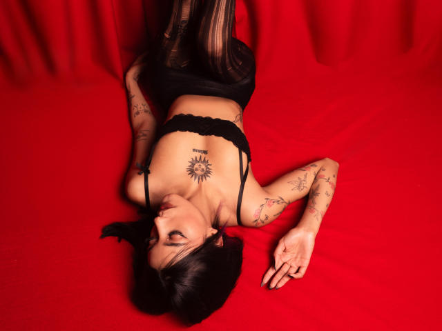 SalomeMille - Live porn &amp; sex cam - 28192301