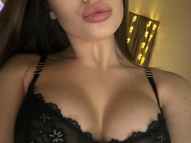 TenderDess - Live sex cam - 28194440