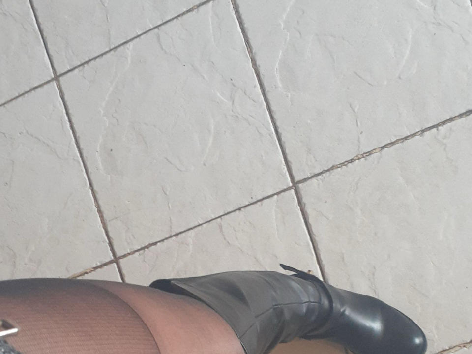 VendeuseDereves - Live porn &amp; sex cam - 28196252