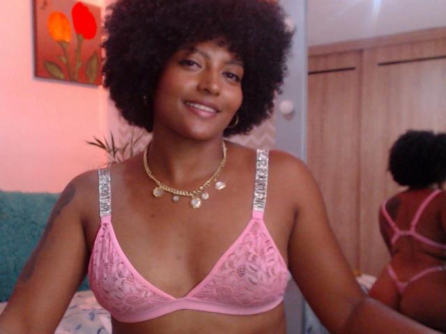 StefyRoldans - Live porn &amp; sex cam - 28196960