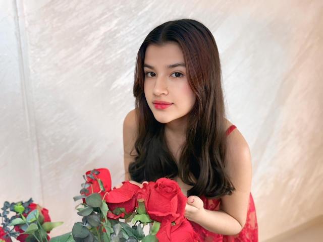 IrisBlair - Live sex cam - 28197362