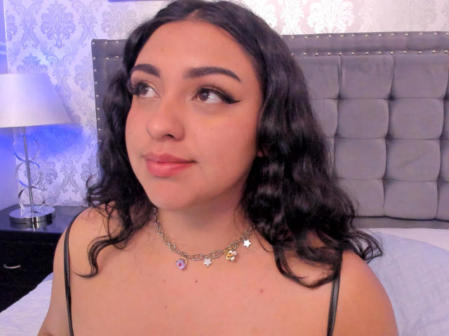 SyraPalmer - ライブポルノ&amp;セックスカム - 28199546