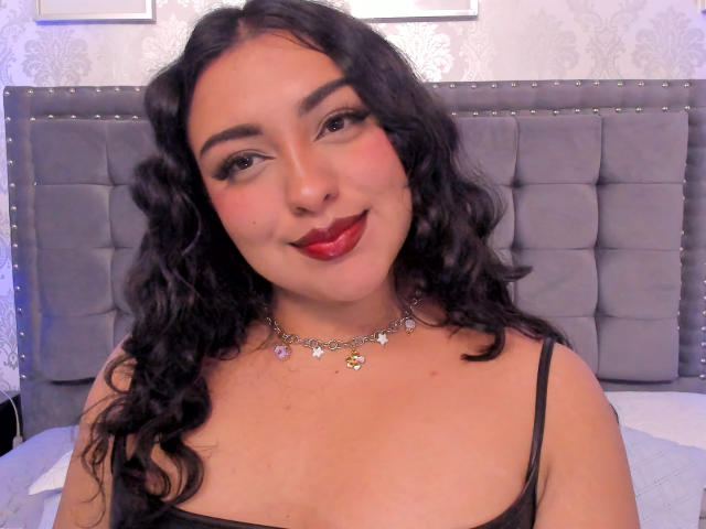 SyraPalmer - Live porn &amp; sex cam - 28199954