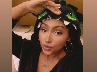 AmberQueeny - Live porn &amp; sex cam - 28200725