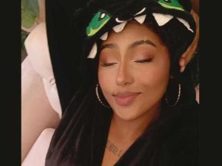 AmberQueeny - Live sex cam - 28200728