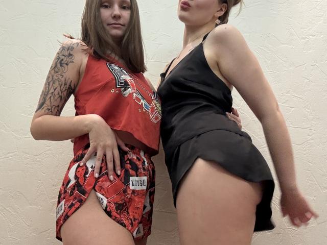 HotCaramelsTrio - Live porn &amp; sex cam - 28200833