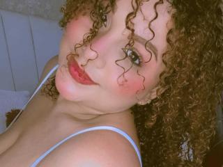 YeraCarey - Live porn &amp; sex cam - 28201295