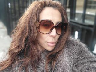 IssaMilfX - Live Sex Cam - 28201784