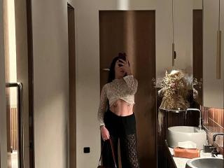 NikkiGoldX - Sexe cam en vivo - 28202348