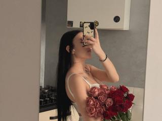 NikkiGoldX - сексуальная веб-камера в реальном времени - 28202360