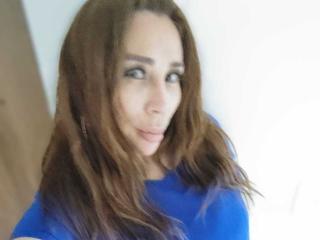 IssaMilfX - Live Sex Cam - 28203629