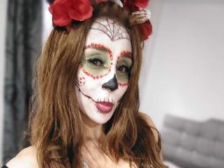 IssaMilfX - Live Sex Cam - 28203662