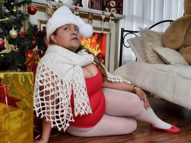 MonzerratBoyer - Live porn &amp; sex cam - 28207835