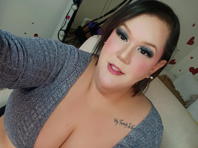 GiannaMorrys - Live sex cam - 28208837