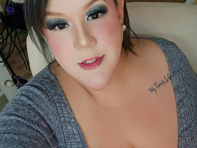 GiannaMorrys - Live sex cam - 28208858