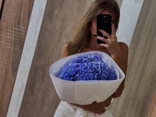 Siyana - Live Sex Cam - 28213160