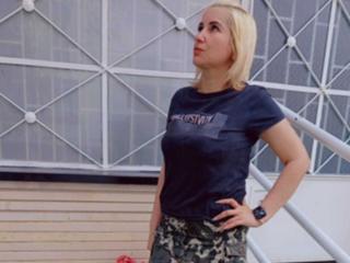 GiuliaAddams - Élő pornó és szexkamera - 28215362
