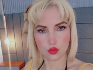 GiuliaAddams - Élő pornó és szexkamera - 28215890