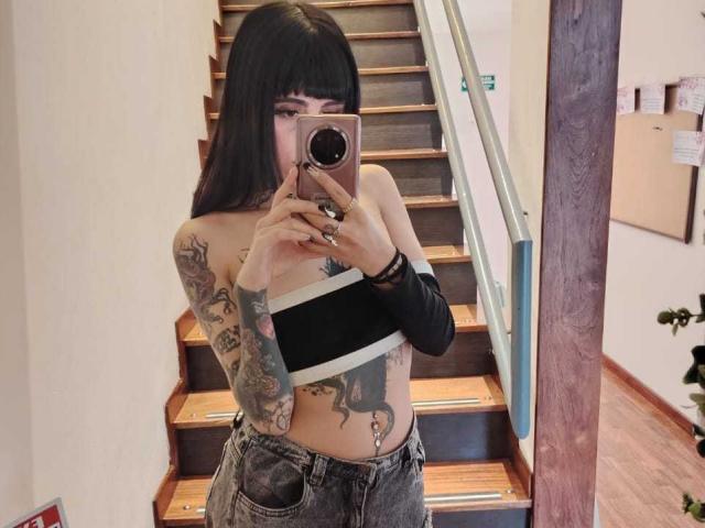 HaryBlair - Élő pornó és szexkamera - 28215995