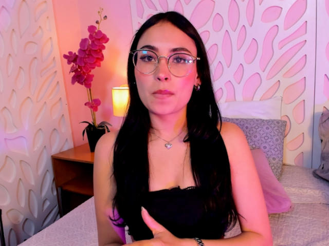 MiaRousel - Live Sex Cam - 28219121