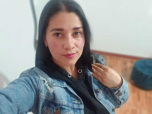 AlanaSteel - Live porn &amp; sex cam - 28223855