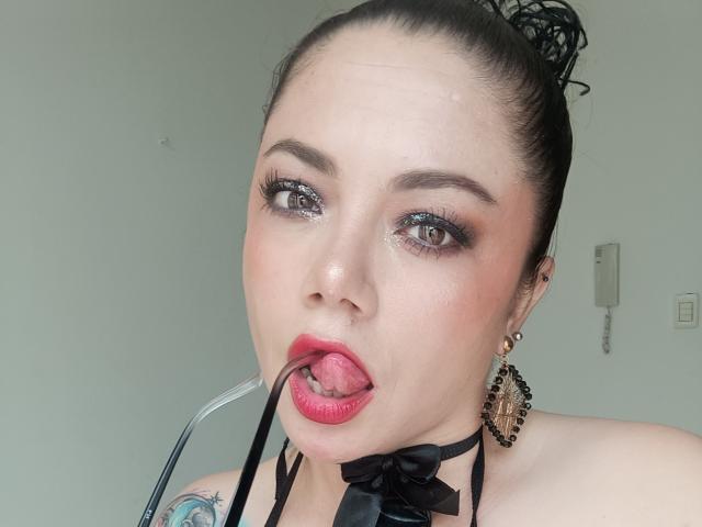 SamanthaVenus - Live porn &amp; sex cam - 28224971