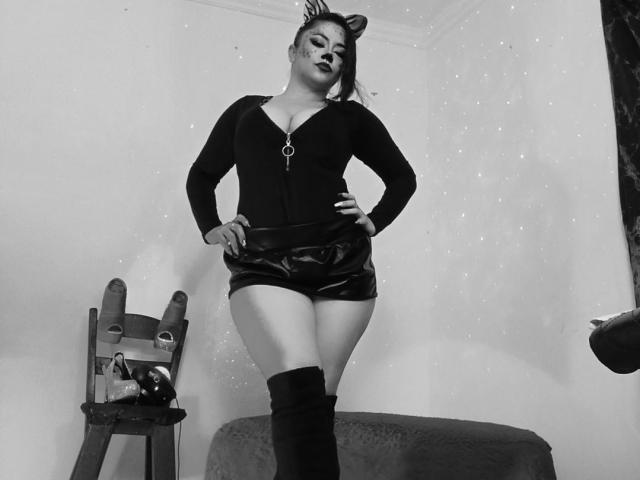 SamanthaVenus - פורנו בשידור חי ומצלמת סקס - 28225085