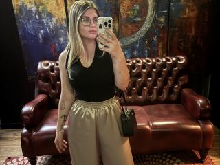 CrystalBlush - Live sex cam - 28227161
