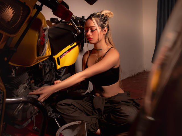 MiaValentine - Camera khiêu dâm &amp; quyến rũ trực tiếp - 28229750