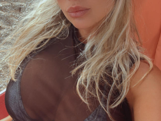 Lellie - Live porn &amp; sex cam - 28233875