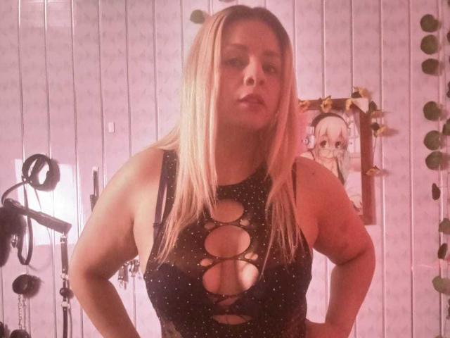 KathaleyaGrayyAss - Live porn &amp; sex cam - 28236296