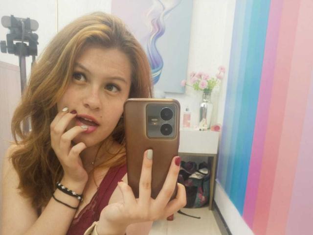 TaylorCarpert - Sexe cam en vivo - 28240223