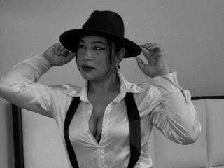 EmaFoxy - Live porn &amp; sex cam - 28243859