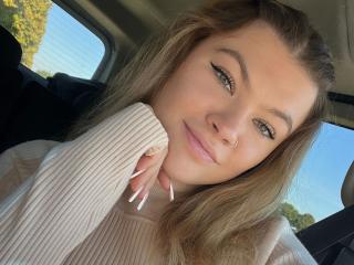 avaexklusiv-hot - Live porn &amp; sex cam - 28243862