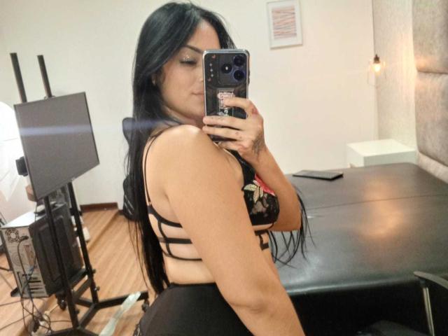 BarbaraSaint - Live porn &amp; sex cam - 28245884