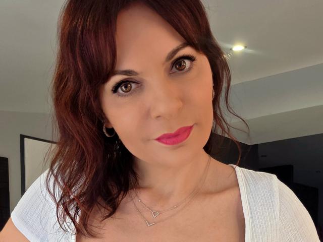 JuneLaFrenchie - Live porno og sexkamera - 28247762