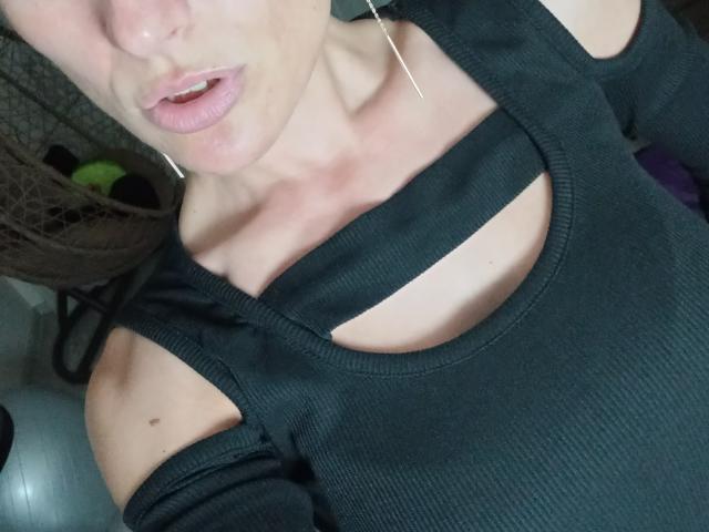 BellaJulls - Live porn &amp; sex cam - 28251590