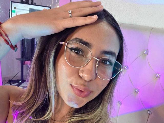 ScarlettKhan - Live porn &amp; sex cam - 28253081