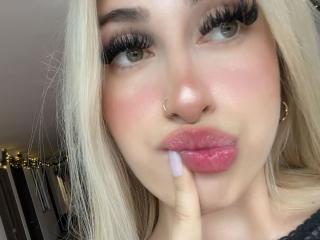 SammyViolet - Live porn &amp; sex cam - 28254584