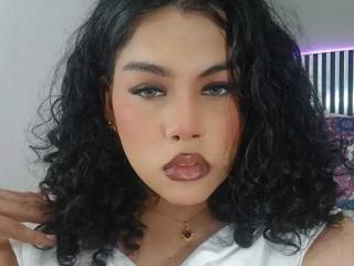 Ver a ficha detalhada de  HottieAlii