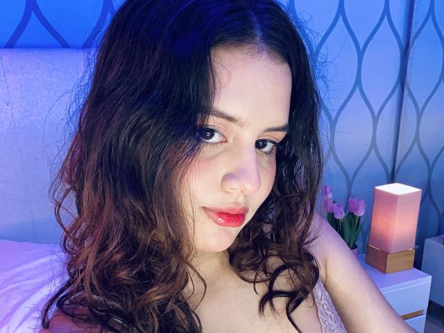 KylieLumi - Live porn &amp; sex cam - 28256054