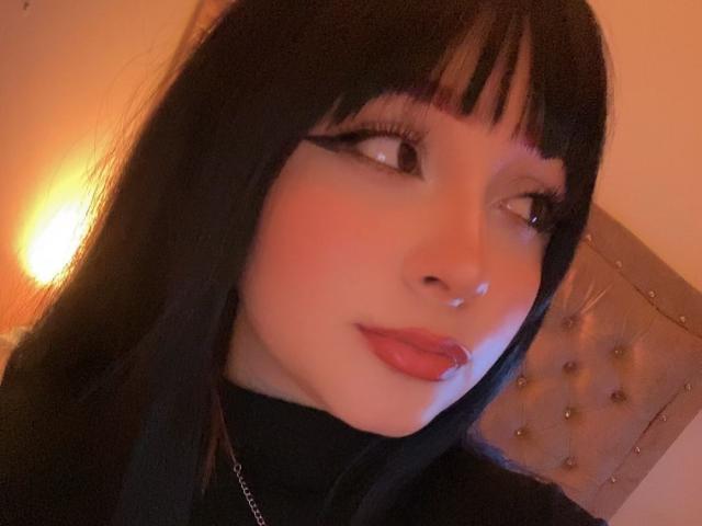 DarkCourtney - сексуальная веб-камера в реальном времени - 28257311