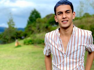 Ver a ficha detalhada de  AndrewSiilvaa