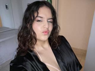 KylieLumi - Live sex cam - 28265873
