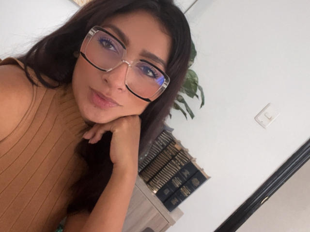 AmelineRousseau - Live porn &amp; sex cam - 28268243