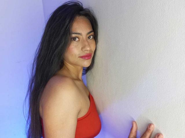 EmilyMitchell - Live sex cam - 28270019