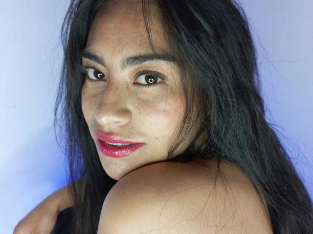 EmilyMitchell - Live porn &amp; sex cam - 28270043