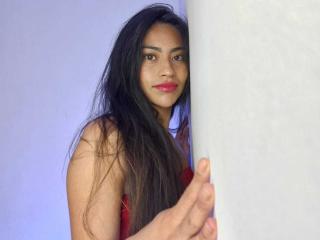 EmilyMitchell - Live porn &amp; sex cam - 28270049