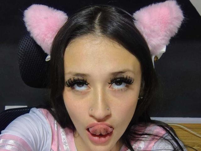 EmilySwiftt - Live porn &amp; sex cam - 28273946