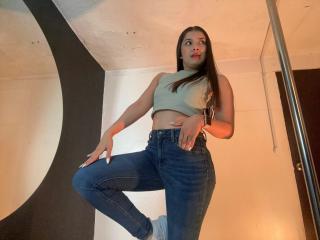 EmmaLombardi - Live porn &amp; sex cam - 28277150